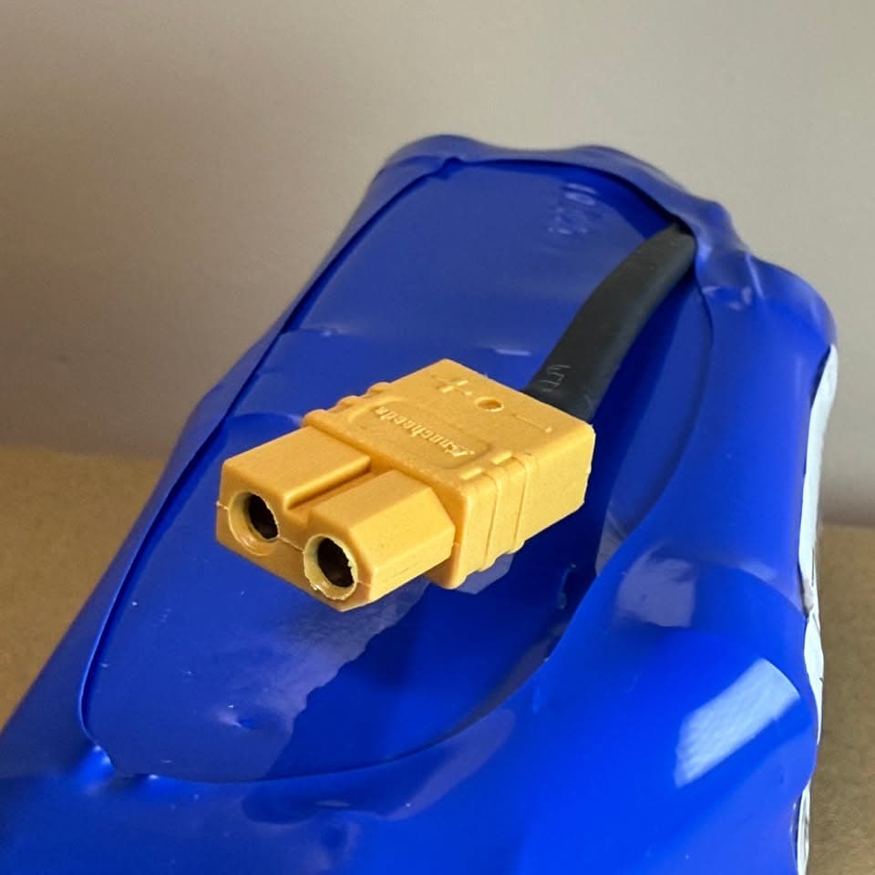 Bateria Para Patineta Electrica Hoverboard Universal 4.4 Ah — Genérico — imagen 1